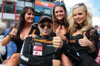 24H Zolder: De startgrid en de babes