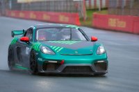 Gilles Magnus/Sarah Azmani - Q1 Trackracing Porsche 718 Cayman