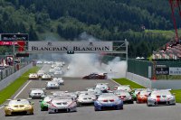crash start 2de race 2016 Lamborghini Super Trofeo Spa