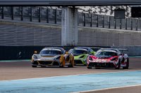 Gevecht om de eerste plaats tijdens race 2