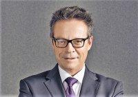 Michael-Julius Renz