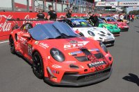 Heel wat Porsches aan de start van de 24H Zolder