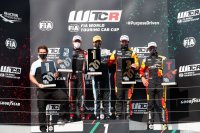 Podium Race 2