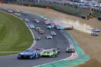 Start Brands Hatch Race 1