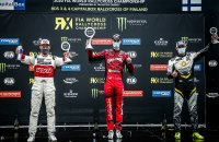 Podium dag 2 Finland met Grönholm, Ekström & Timerzyanov