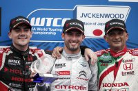 Podium Race 1: Michelisz en Tarquini flankeren José Maria Lopez