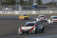 Tiago Monteiro knap naar derde zege