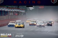 Drie van de vier wagens van St Paul Raceteam in voorste gelederen