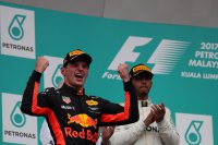 Max Verstappen en Lewis Hamilton