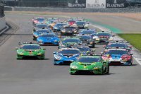 Start Lamborghini Super Trofeo Silverstone Race 1