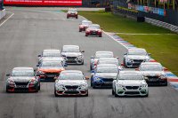 Start race 2 VRM BMW M2 Cup Assen