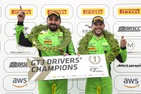 Leo Machitski en Dennis Lind kampioen 2021 British GT