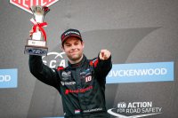Eerste podium voor Niels Langeveld