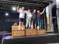 Vader en zoon Kuijl op podium tijdens Zandvoort Historic GP