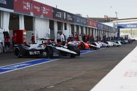 Start vrije trainingen Berlijn e-Prix 2