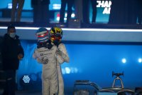Stoffel Vandoorne & Nyck de Vries na de race