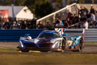 BMW M Team RLL - BMW M Hybrid V8