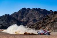 Fernando Alonso - Toyota Hilux