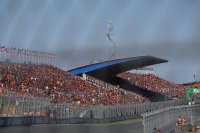 Goed gevulde tribunes in Zandvoort