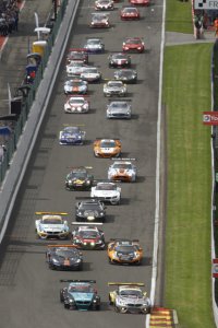 Start Total 24 Hours of Spa 2012