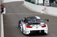 De JR Motorsport M4 moest vanuit de pit starten