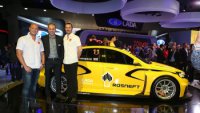 Steve Mattin met Lada-rijders Rob Huff en James Thompson