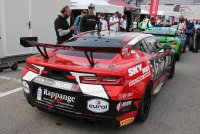 Kenny Herremans bij de V8 Racing Camaro GT4
