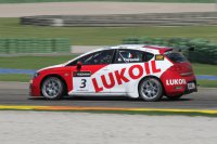 Gabriele Tarquini - Sunred Engineering SEAT Leon