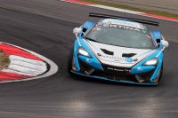 Ricardo van der Ende/Finley Hutchison - Equipe Verschuur McLaren 570S