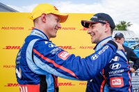 Nicky Catsburg met Norbert Michelisz