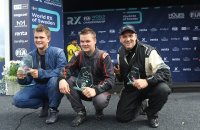 Podium Open 2WD met rechts Bart Bel