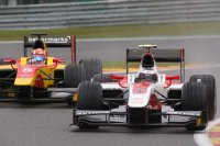 Stoffel Vandoorne - ART Grand Prix vóór Raffaele Marciello - Racing Engineering)