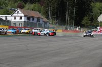 Chaos bij start Porsche Carrera Cup France & Benelux
