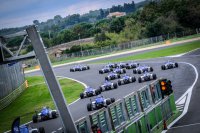 Start Formula 4 Cup Qualifying Race
