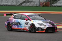 Yardy Hoogwerf - Team VDB Cupra TCR