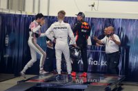 Akkefietje tussen Ocon en Verstappen