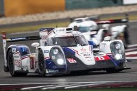 Davidson/Buemi - Toyota TS040 Hybrid
