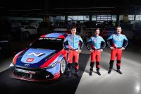 Het Hyundai Motorsport Customer Racing -trio Mikel Azcona- Nestor Girolami - Norbert Michelisz