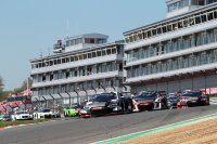 Start Race 1 Brands Hatch