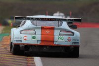 Aston Martin Vantage V8