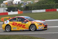Tom Coronel kampte met losgekomen splitter