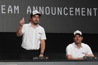 Fernando Alonso - Toyota Hilux