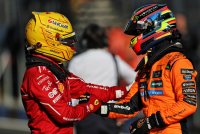Lewis Hamilton en Oscar Piastri
