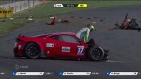 Sacha Bottemanne na zijn crash in Nogaro