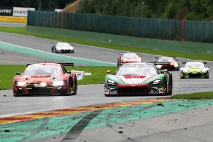 24H Spa: De beste beelden van zondagochtend