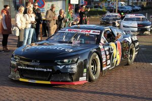 American Festival NASCAR: De parade op het Heldenplein in beeld gebracht