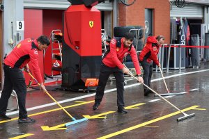 Eerste beelden van op een nat Circuit de Spa-Francorchamps