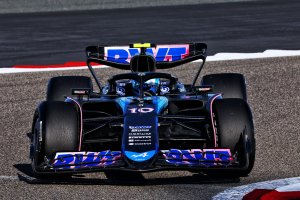 De formule 1 wintertesten in bahrein in beeld gebracht