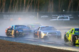 American Festival NASCAR Finals: de zaterdagraces in beeld gebracht