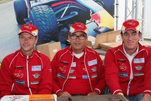 24H Zolder: De handtekeningensessie in beeld